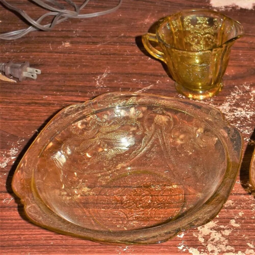 Vintage Federal Depression Glass Yellow Madrid Creamer and Sugar w/(2) Bowls